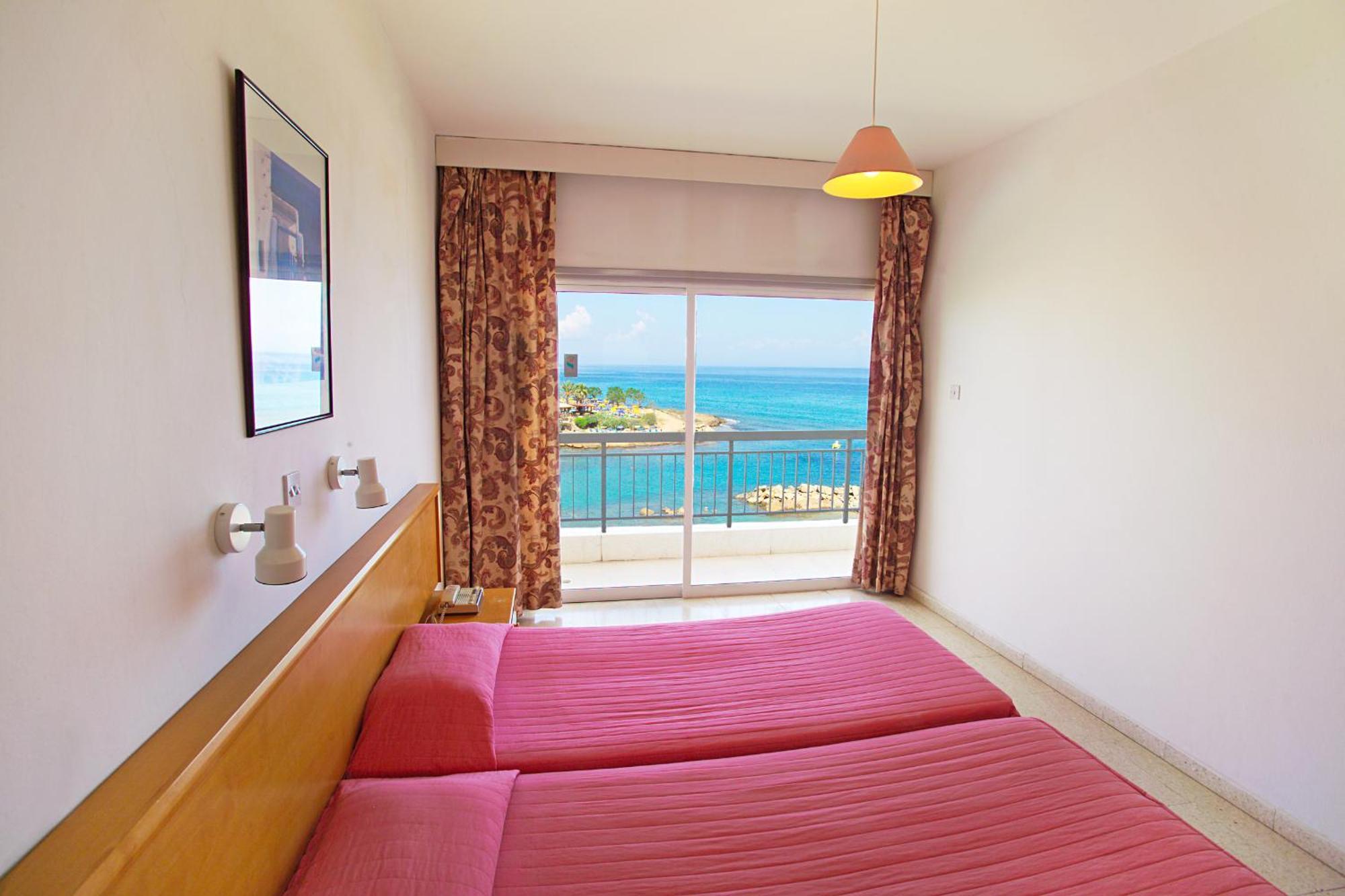 Pola Costa Beach Hotel Apts - Adults Only Protaras Room photo